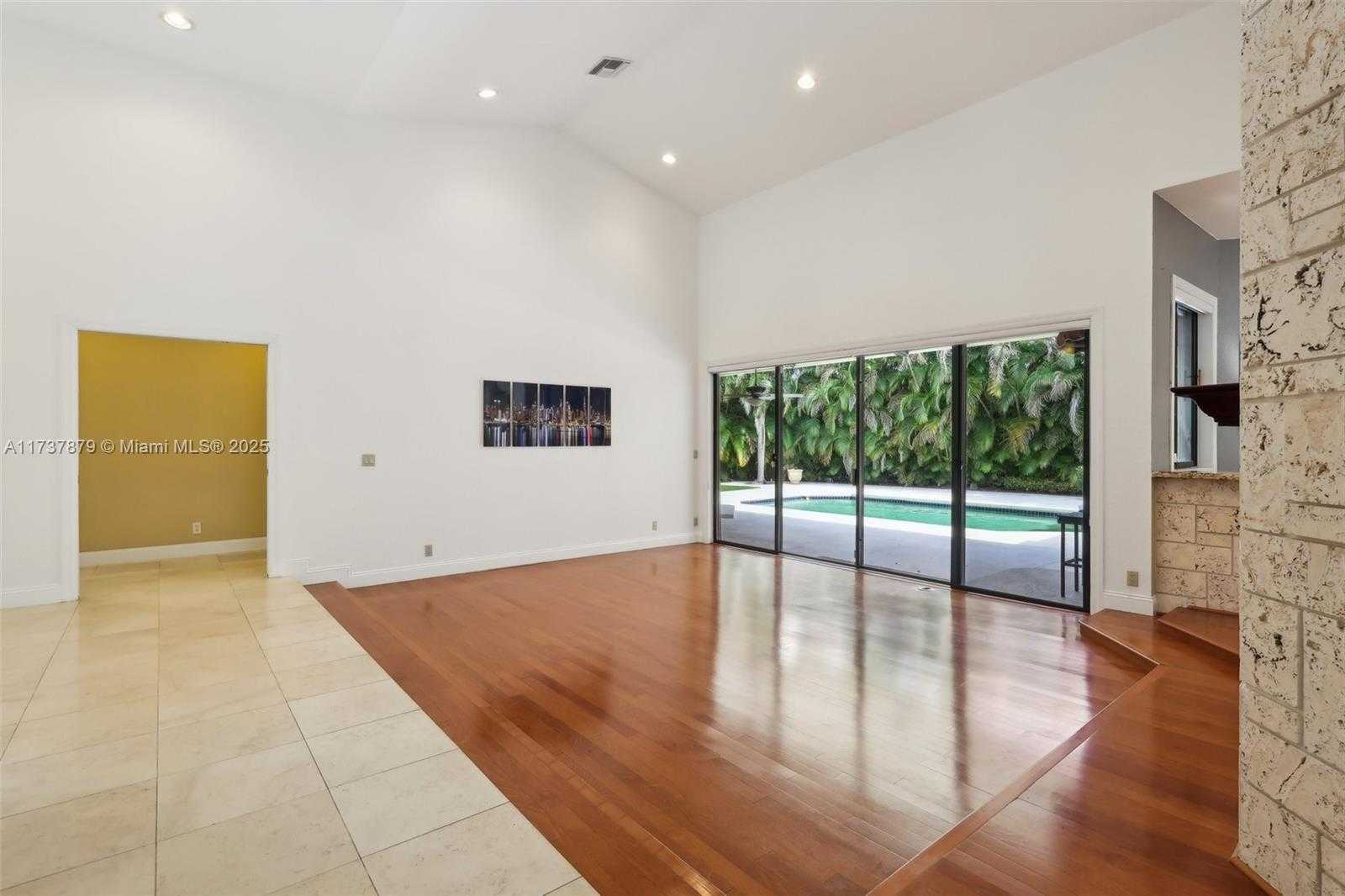 Small Image of 1755 EAGLE TRACE BLVD, Coral Springs Number 6