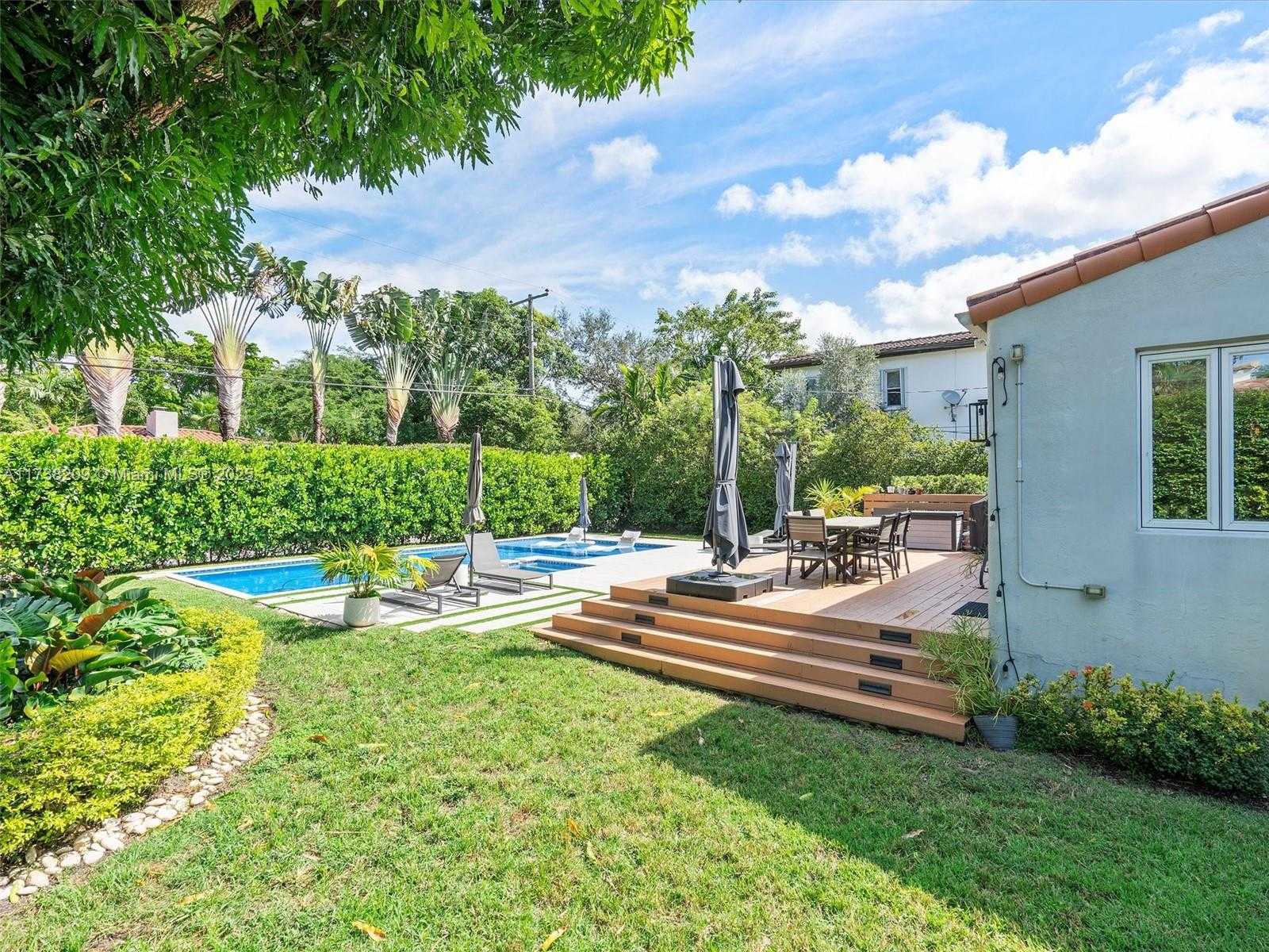 Small Image of 339 NORTH EAST 100TH ST, Miami Shores Number 33