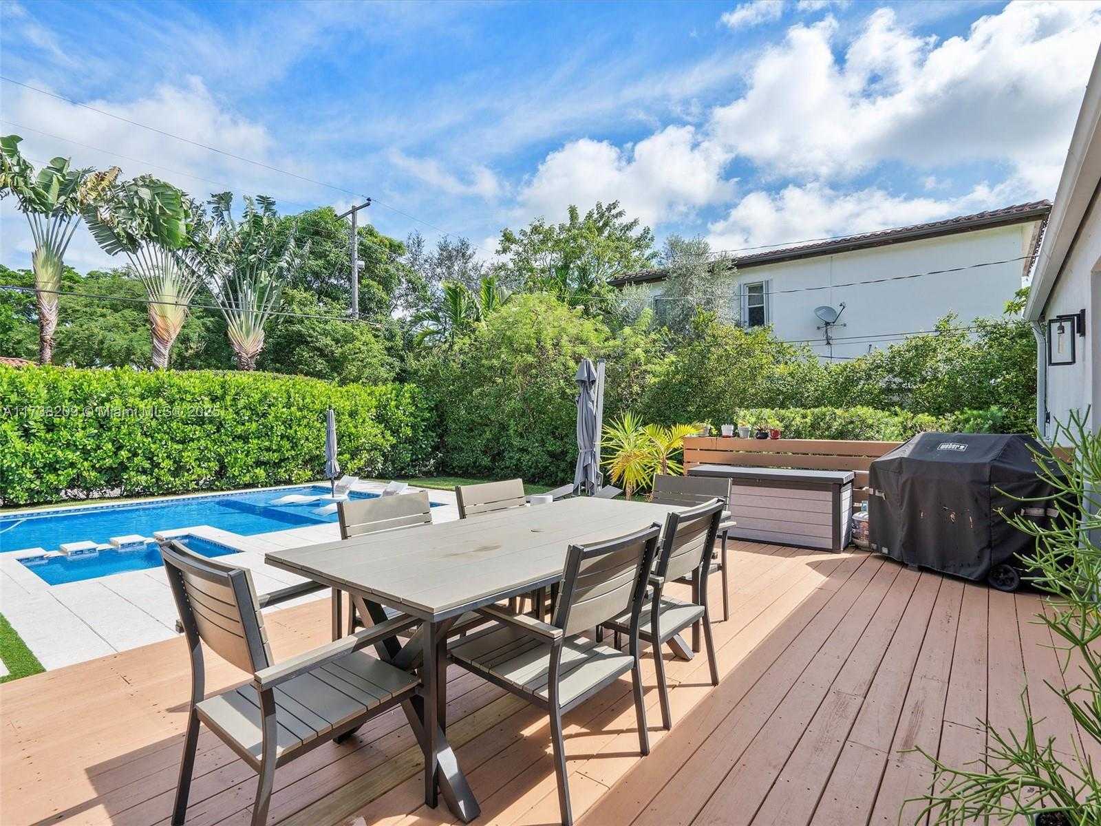 Small Image of 339 NORTH EAST 100TH ST, Miami Shores Number 35