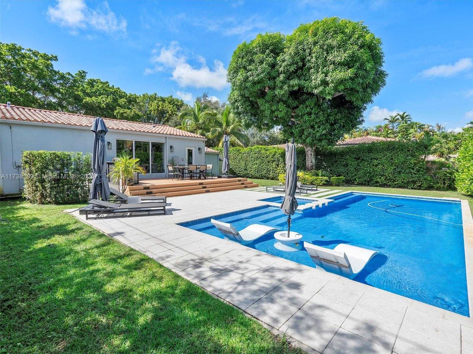 Small Image of 339 NORTH EAST 100TH ST, Miami Shores Number 36