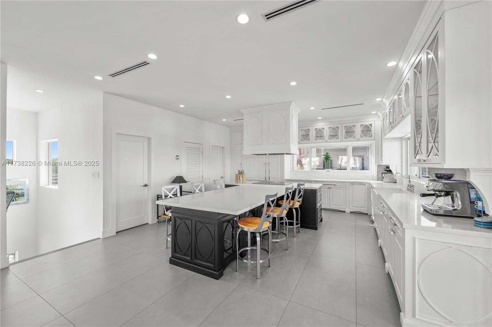 Small Image of 66 SOUTH ANDROS RD, Key Largo Number 11