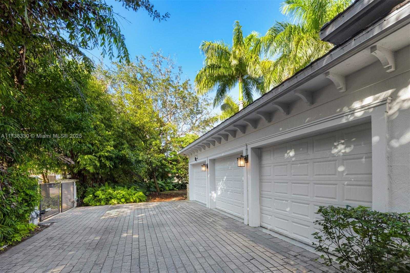 Small Image of 6650 SOUTH WEST 123RD ST, Pinecrest Number 44