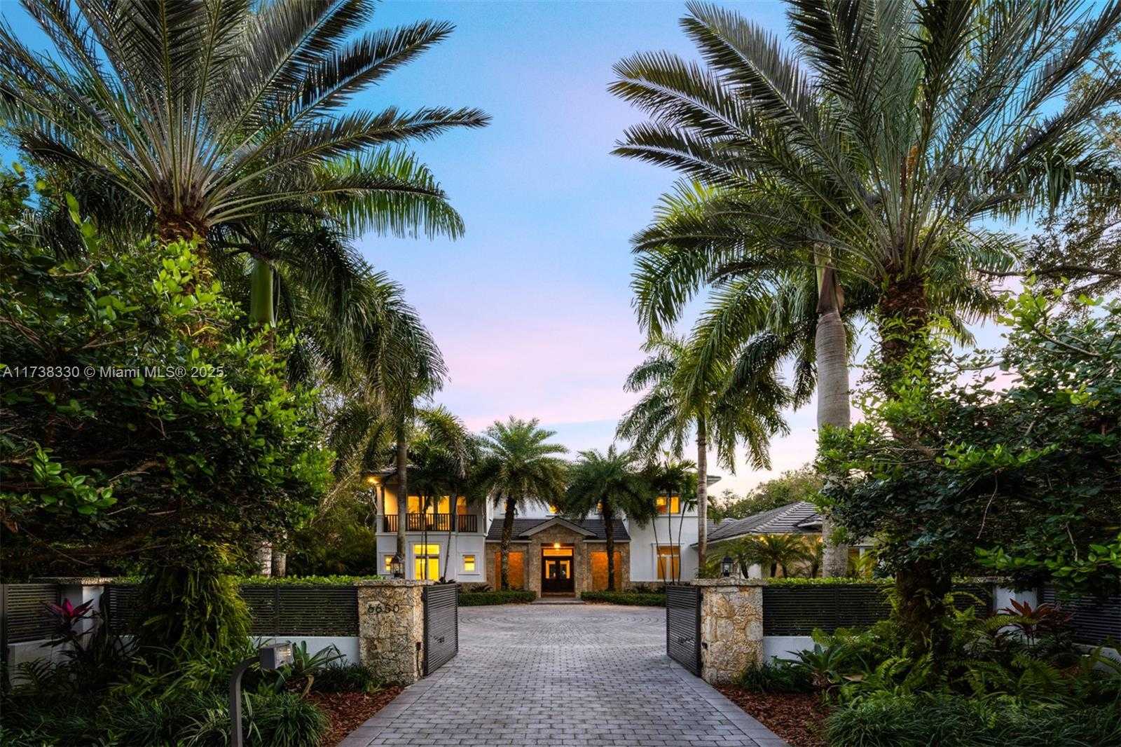 Small Image of 6650 SOUTH WEST 123RD ST, Pinecrest Number 52