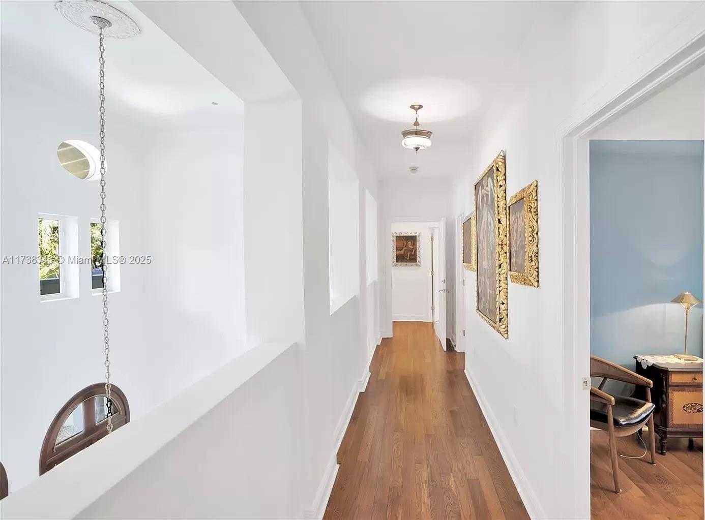 Small Image of 4191 LYBYER AVE, Coconut Grove Number 13