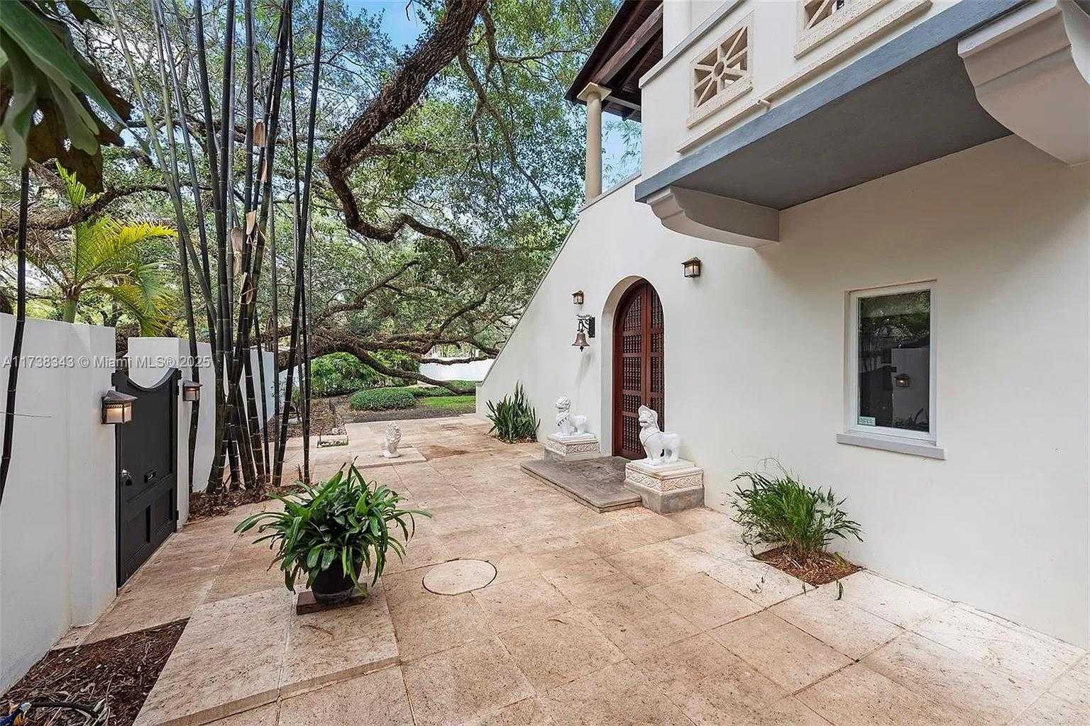 Small Image of 4191 LYBYER AVE, Coconut Grove Number 19