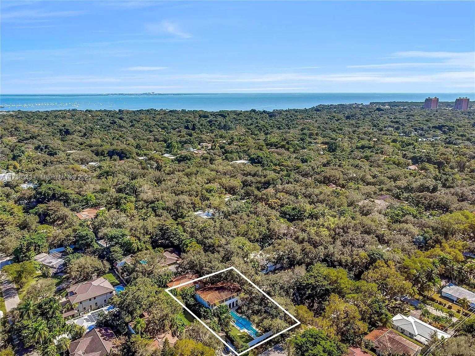Small Image of 4191 LYBYER AVE, Coconut Grove Number 22