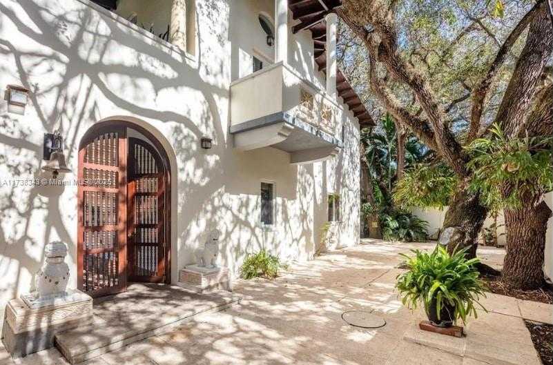 Small Image of 4191 LYBYER AVE, Coconut Grove Number 3
