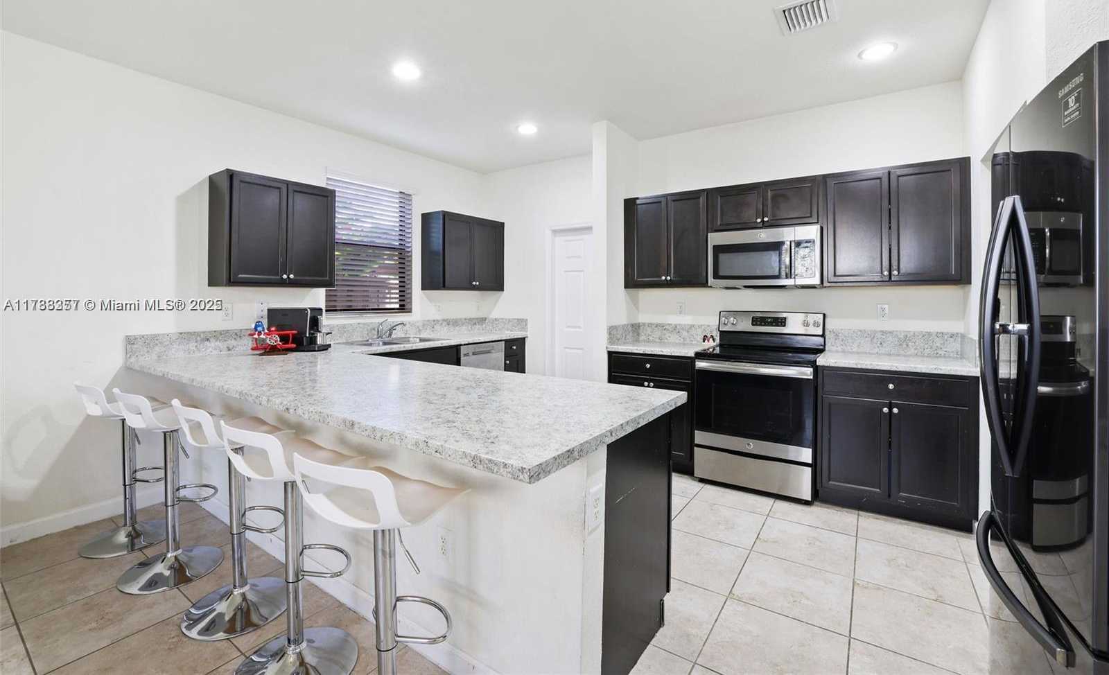 Small Image of 516 SOUTH EAST 35TH TER, Homestead Number 4