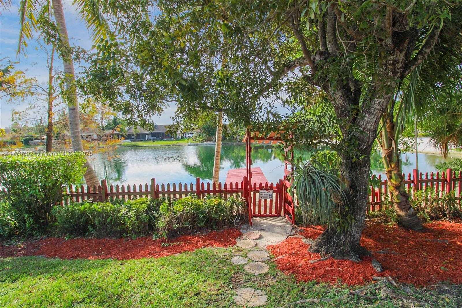 Small Image of 1240 SOUTH FIELDLARK LN, Homestead Number 30