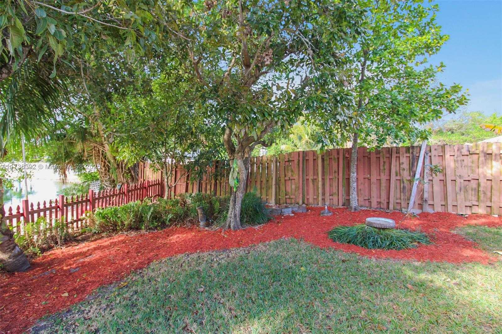 Small Image of 1240 SOUTH FIELDLARK LN, Homestead Number 31