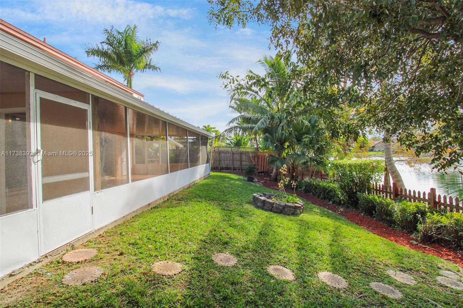 Small Image of 1240 SOUTH FIELDLARK LN, Homestead Number 33
