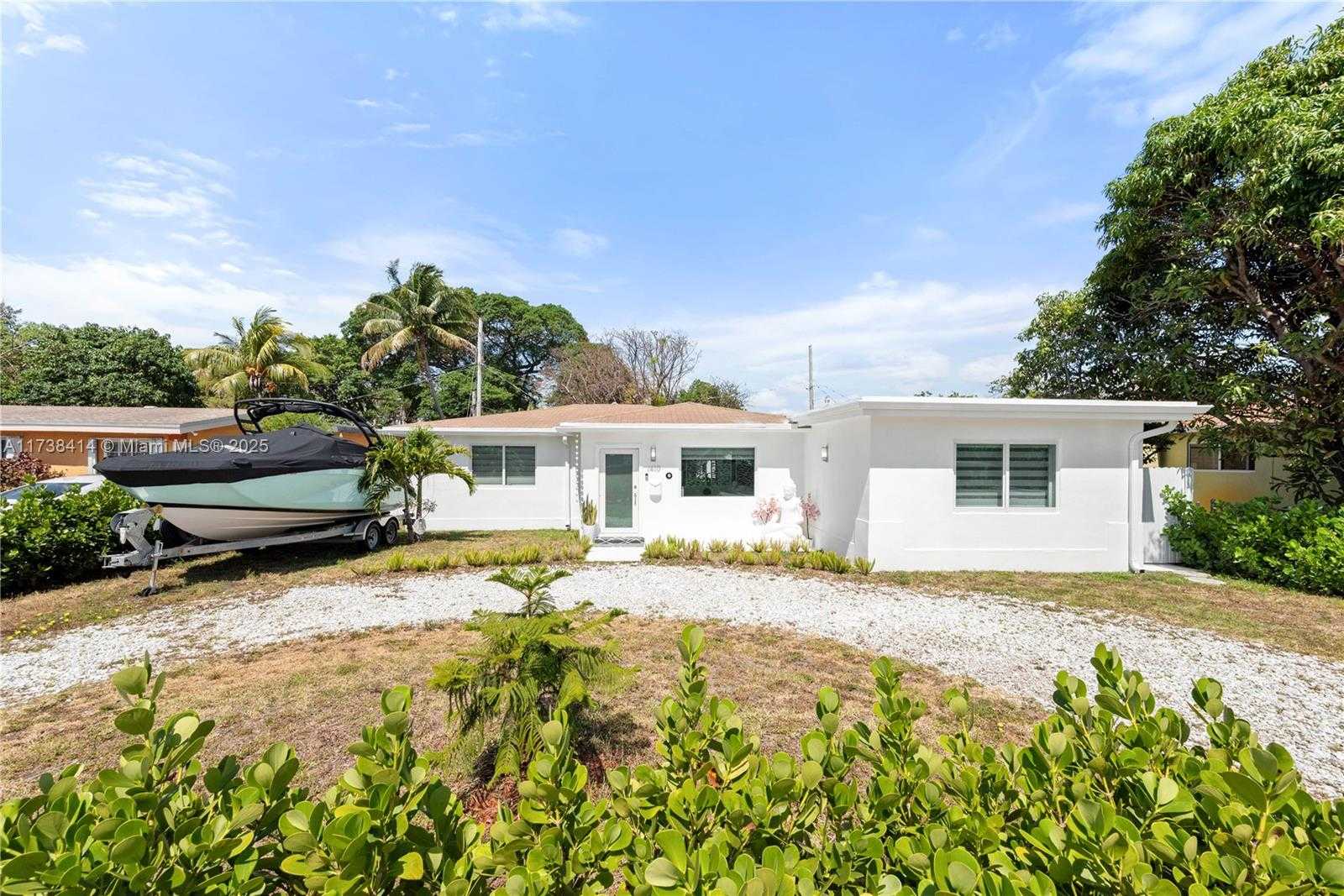 Small Image of 1410 SOUTH 22ND AVE, Hollywood Number 2
