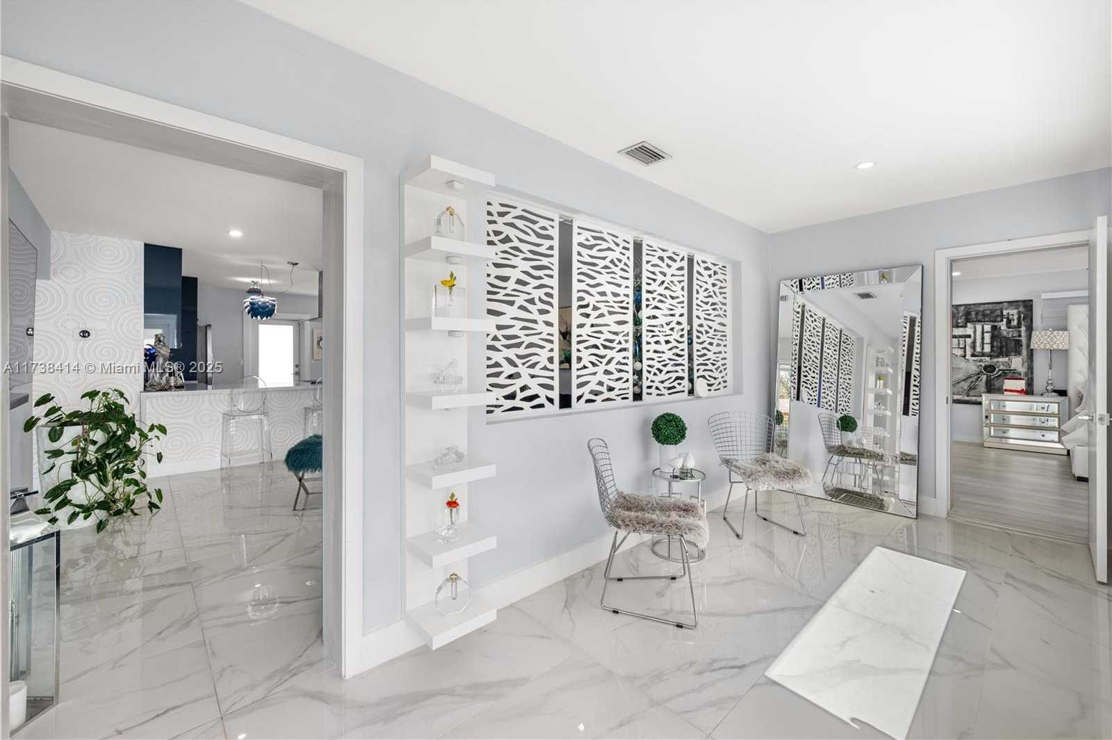 Small Image of 1410 SOUTH 22ND AVE, Hollywood Number 3