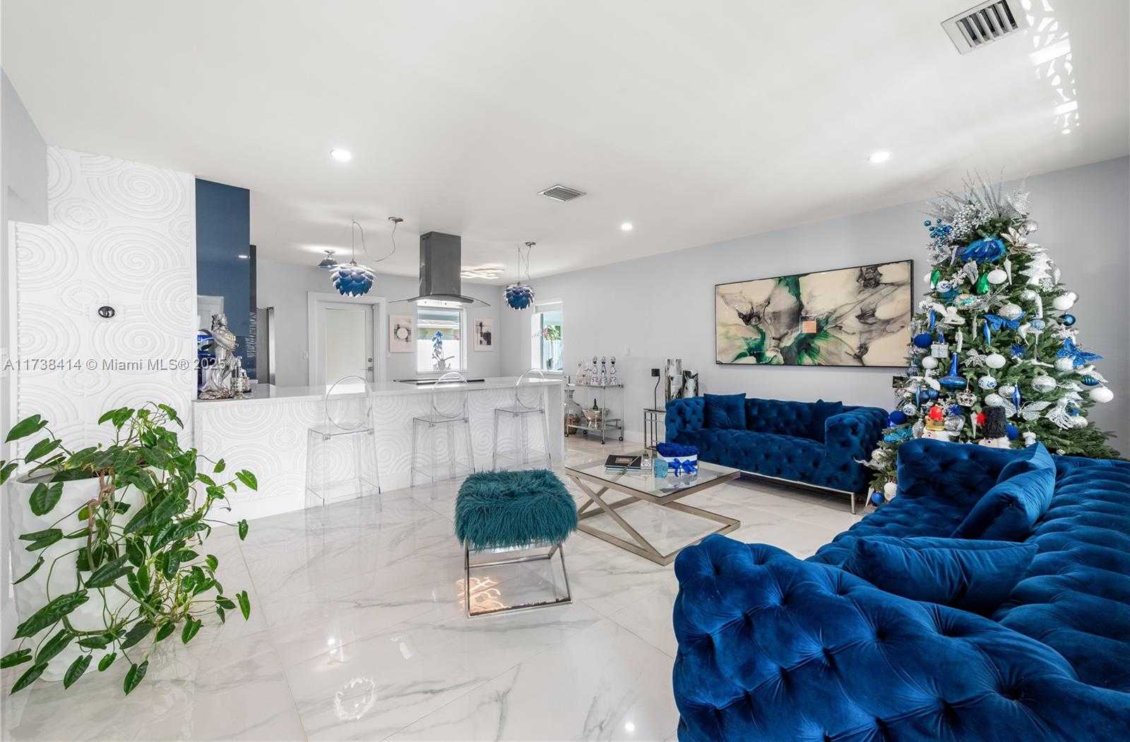 Small Image of 1410 SOUTH 22ND AVE, Hollywood Number 4
