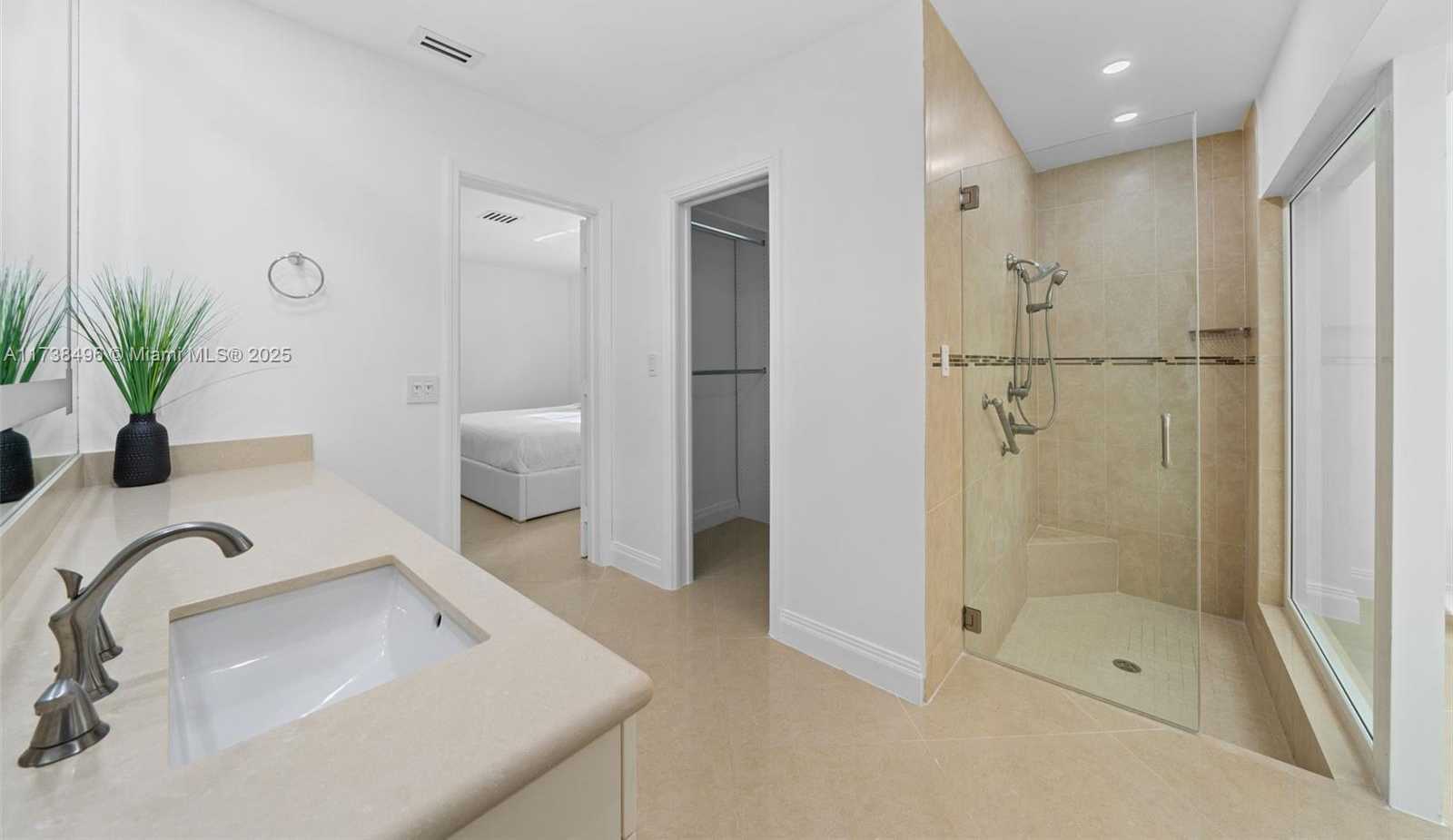 Small Image of 1144 ADAMS ST, Hollywood Number 21