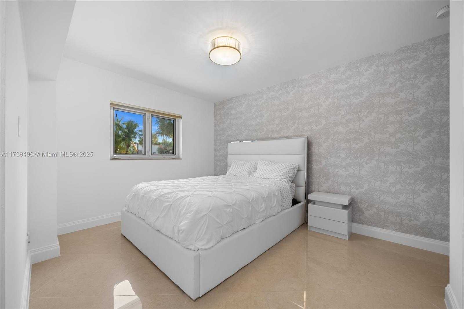 Small Image of 1144 ADAMS ST, Hollywood Number 24