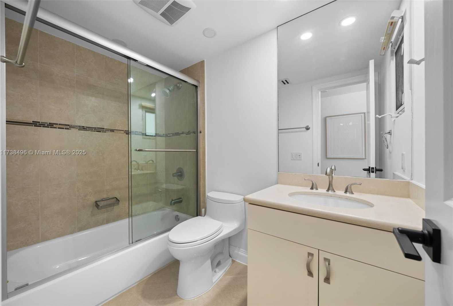 Small Image of 1144 ADAMS ST, Hollywood Number 42