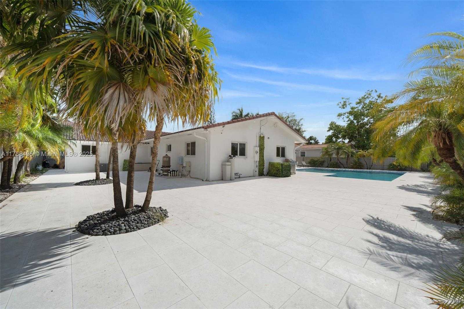 Small Image of 1144 ADAMS ST, Hollywood Number 49