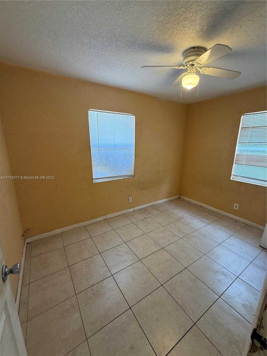 Small Image of 800 NORTH WEST 6TH AVE, Pompano Beach Number 27