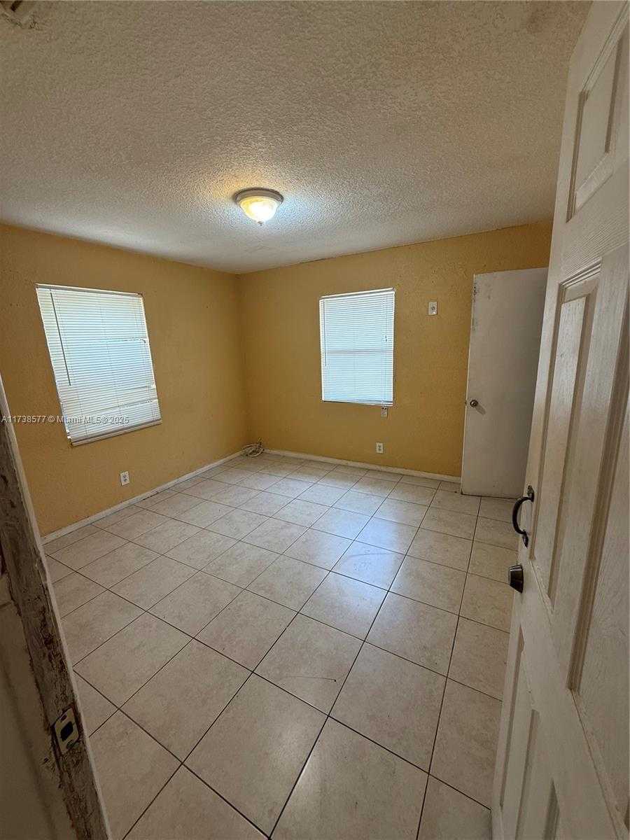 Small Image of 800 NORTH WEST 6TH AVE, Pompano Beach Number 28