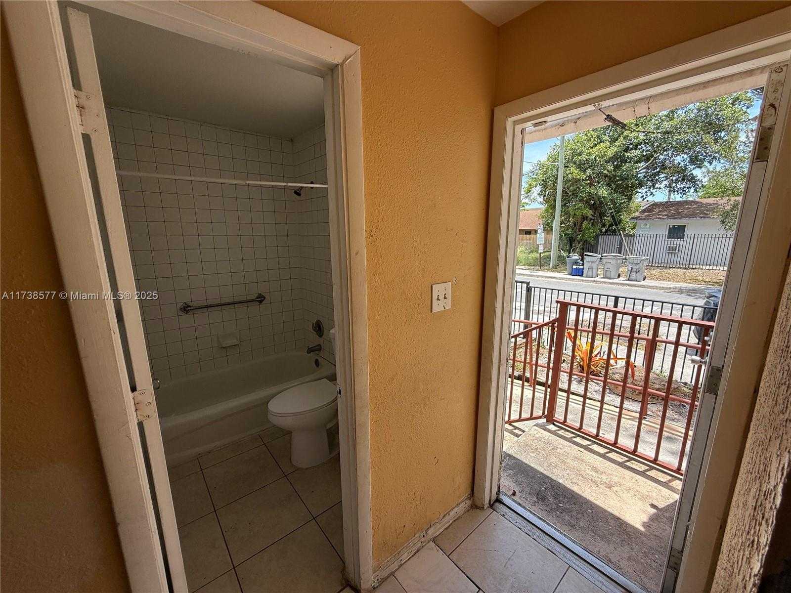 Small Image of 800 NORTH WEST 6TH AVE, Pompano Beach Number 33