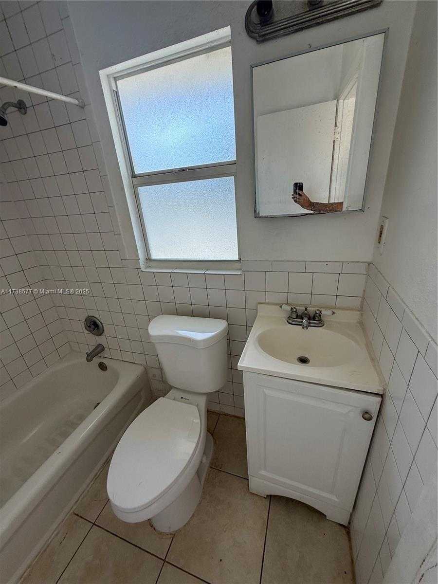 Small Image of 800 NORTH WEST 6TH AVE, Pompano Beach Number 35