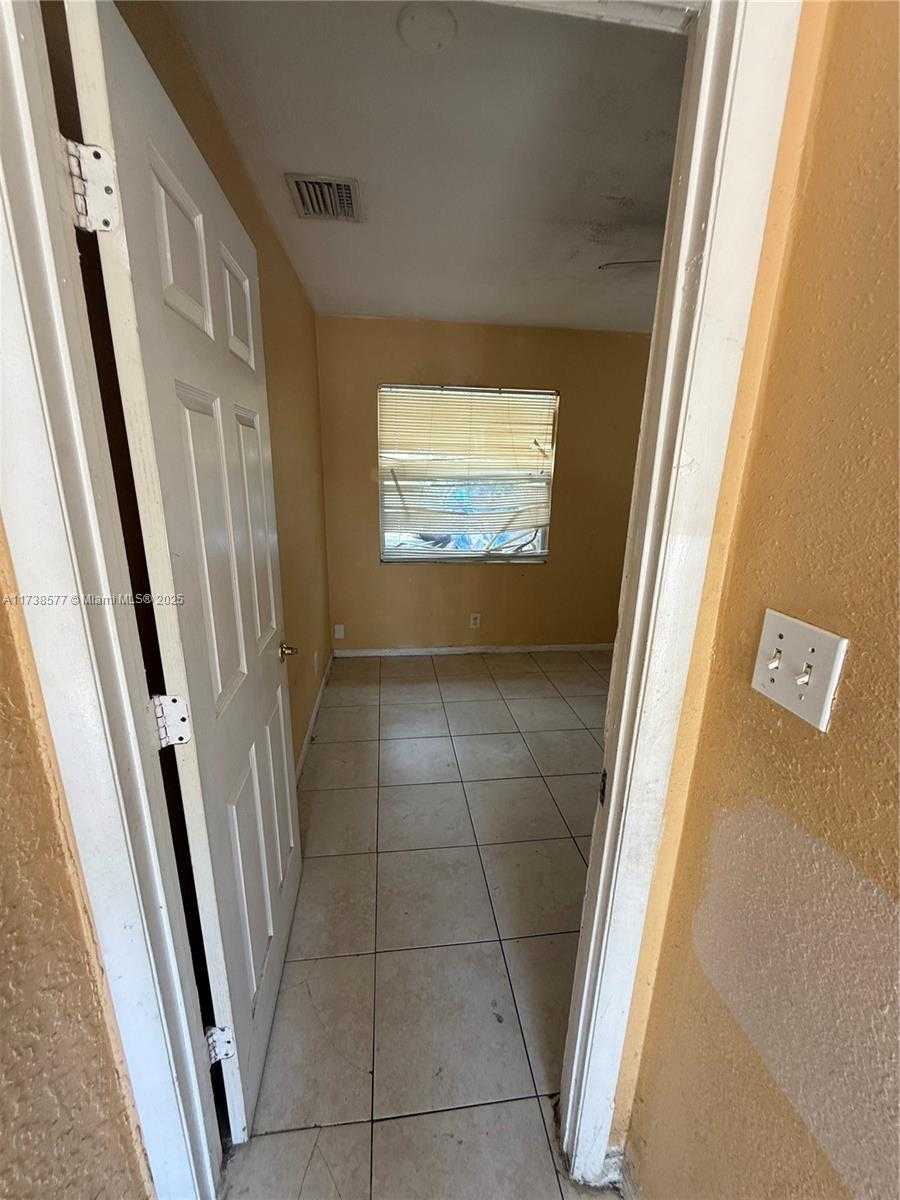 Small Image of 800 NORTH WEST 6TH AVE, Pompano Beach Number 36