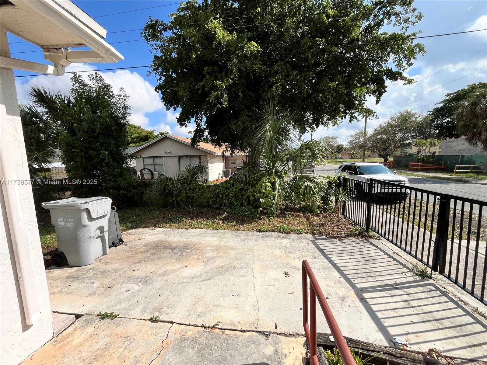 Small Image of 800 NORTH WEST 6TH AVE, Pompano Beach Number 4