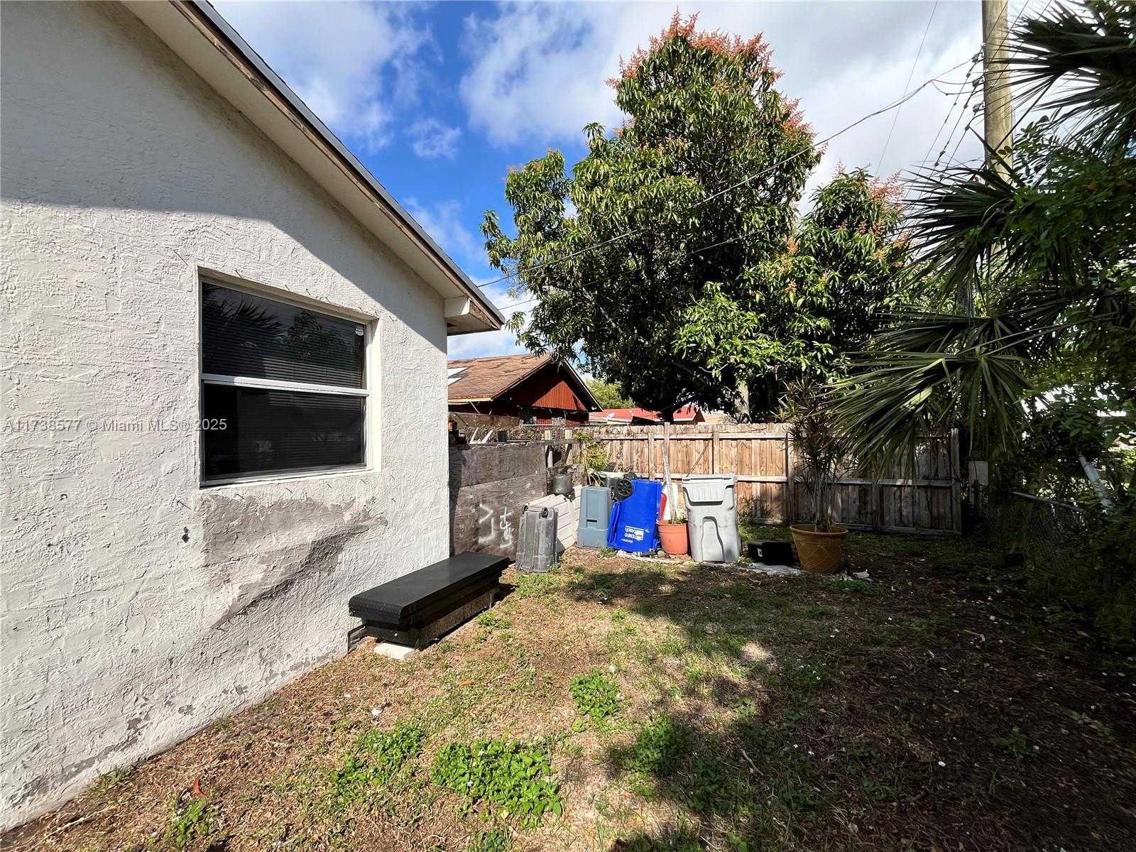 Small Image of 800 NORTH WEST 6TH AVE, Pompano Beach Number 5