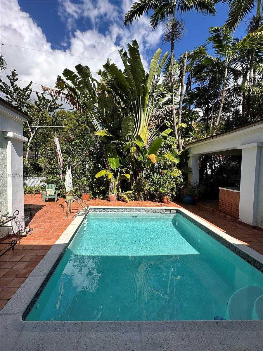 Small Image of 419 BLUE RD, Coral Gables Number 10