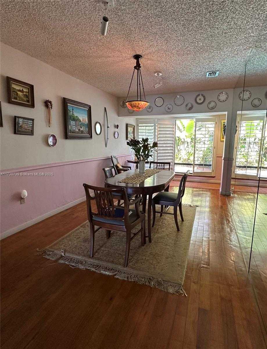 Small Image of 419 BLUE RD, Coral Gables Number 5