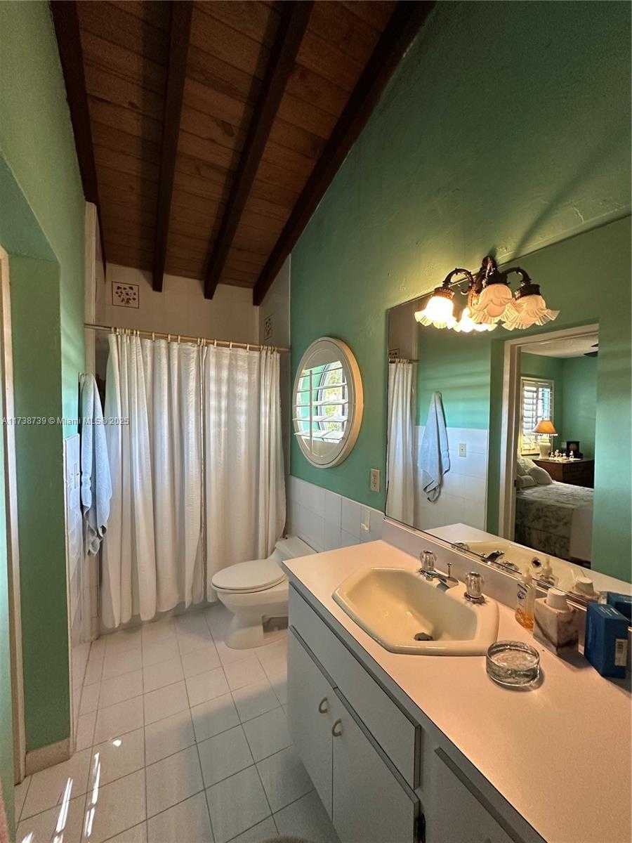Small Image of 419 BLUE RD, Coral Gables Number 7