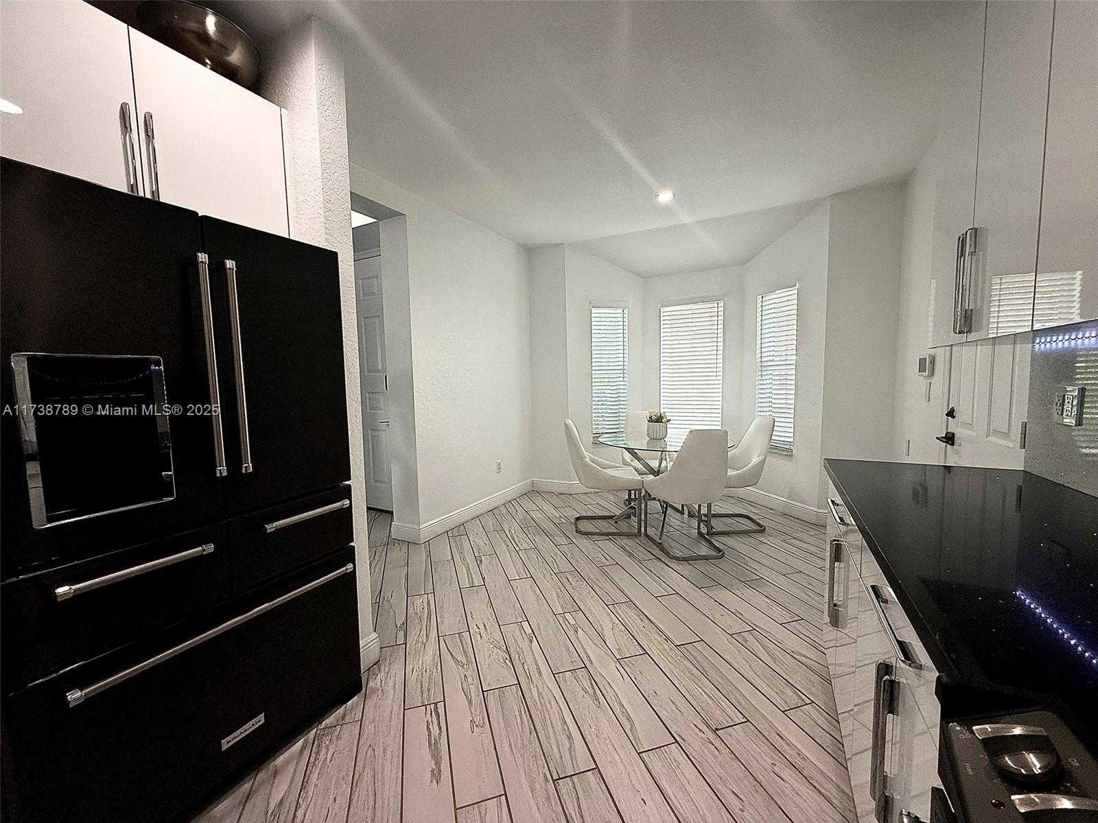 Small Image of 2602 AUGUSTA DR, Homestead Number 10