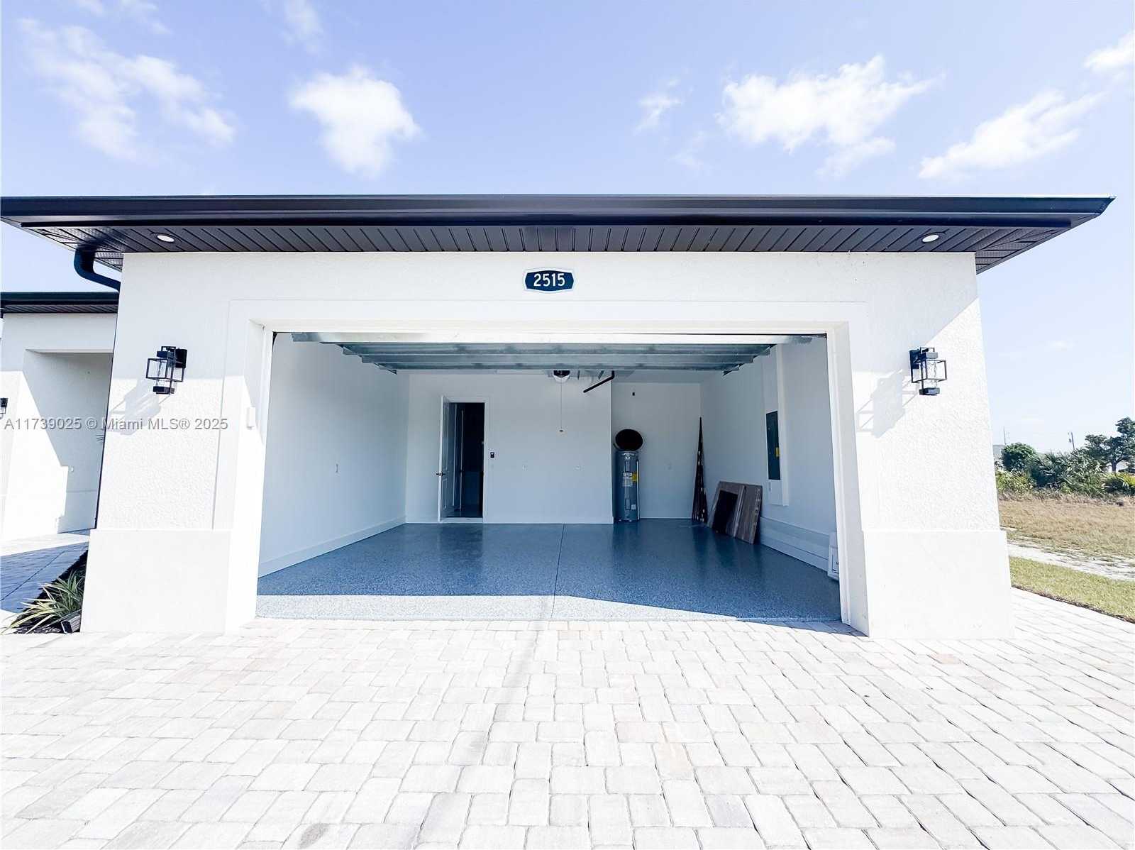 Small Image of 2515 NE 5TH PL, Cape Coral Number 25