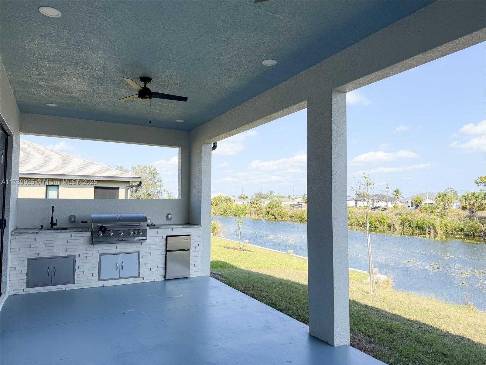 Small Image of 2515 NE 5TH PL, Cape Coral Number 30
