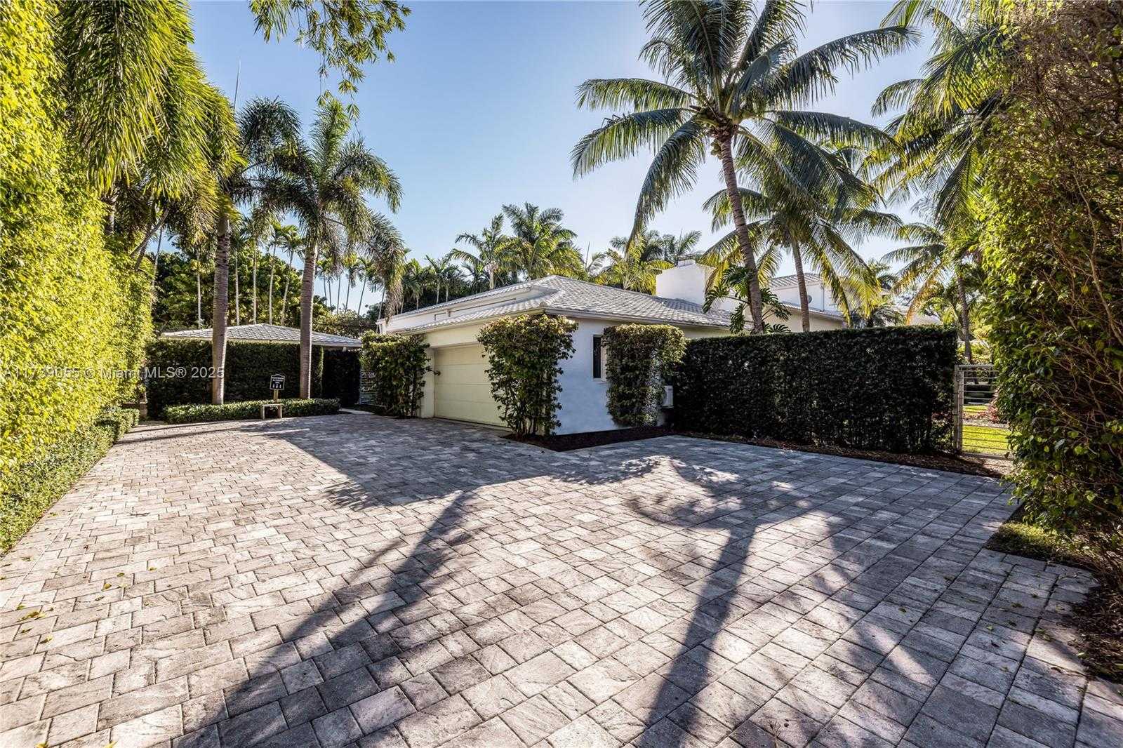 Small Image of 5763 NORTH BAY RD, Miami Beach Number 5