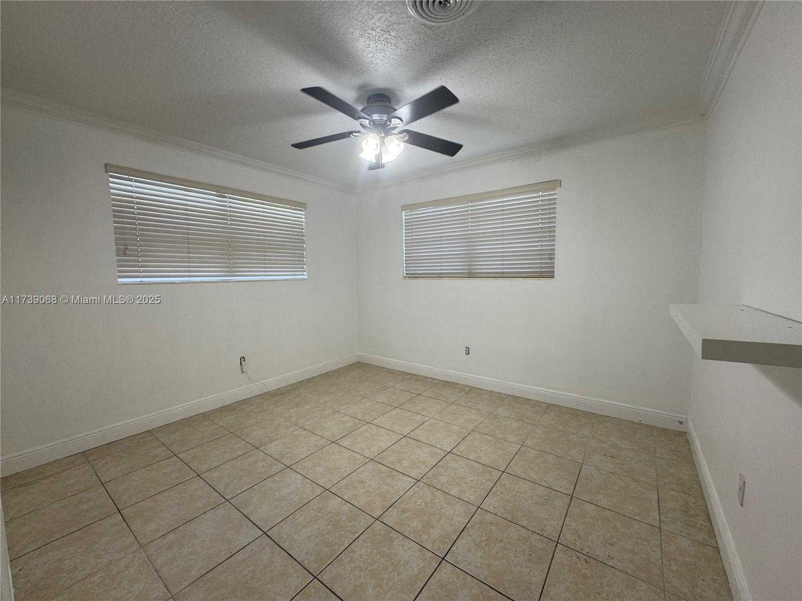 Small Image of 9460, Cutler Bay Number 13