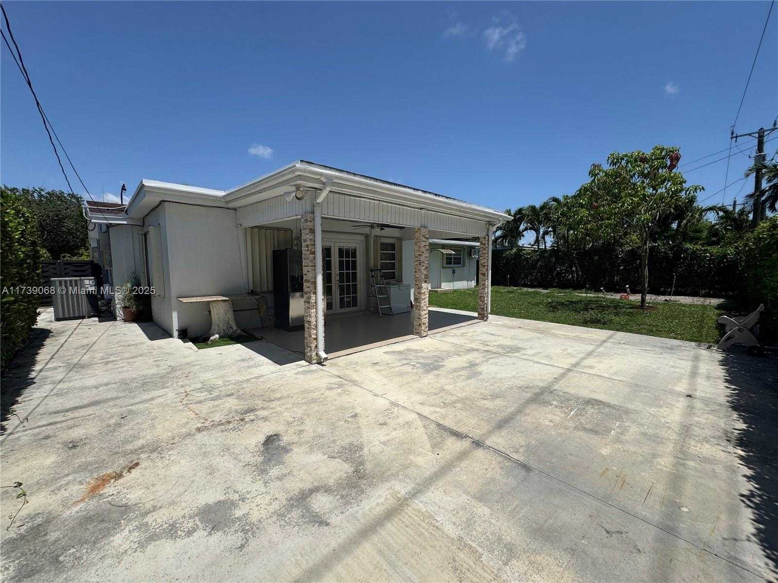 Small Image of 9460, Cutler Bay Number 22