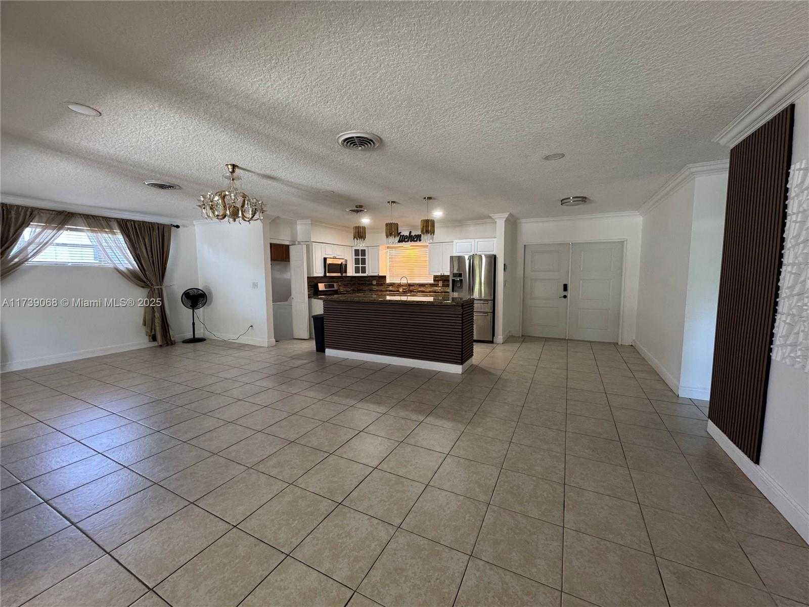 Small Image of 9460, Cutler Bay Number 8