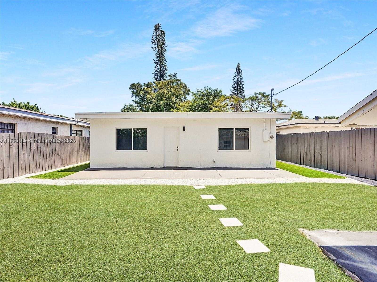 Small Image of 1609 NORTH WEST 7TH TER, Fort Lauderdale Number 29