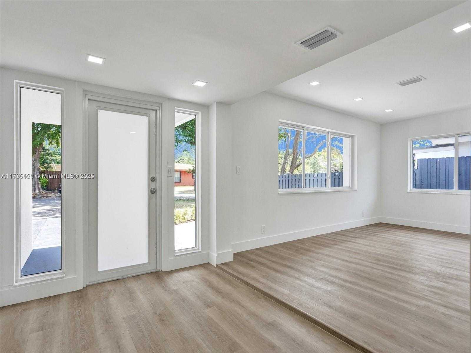 Small Image of 1609 NORTH WEST 7TH TER, Fort Lauderdale Number 7
