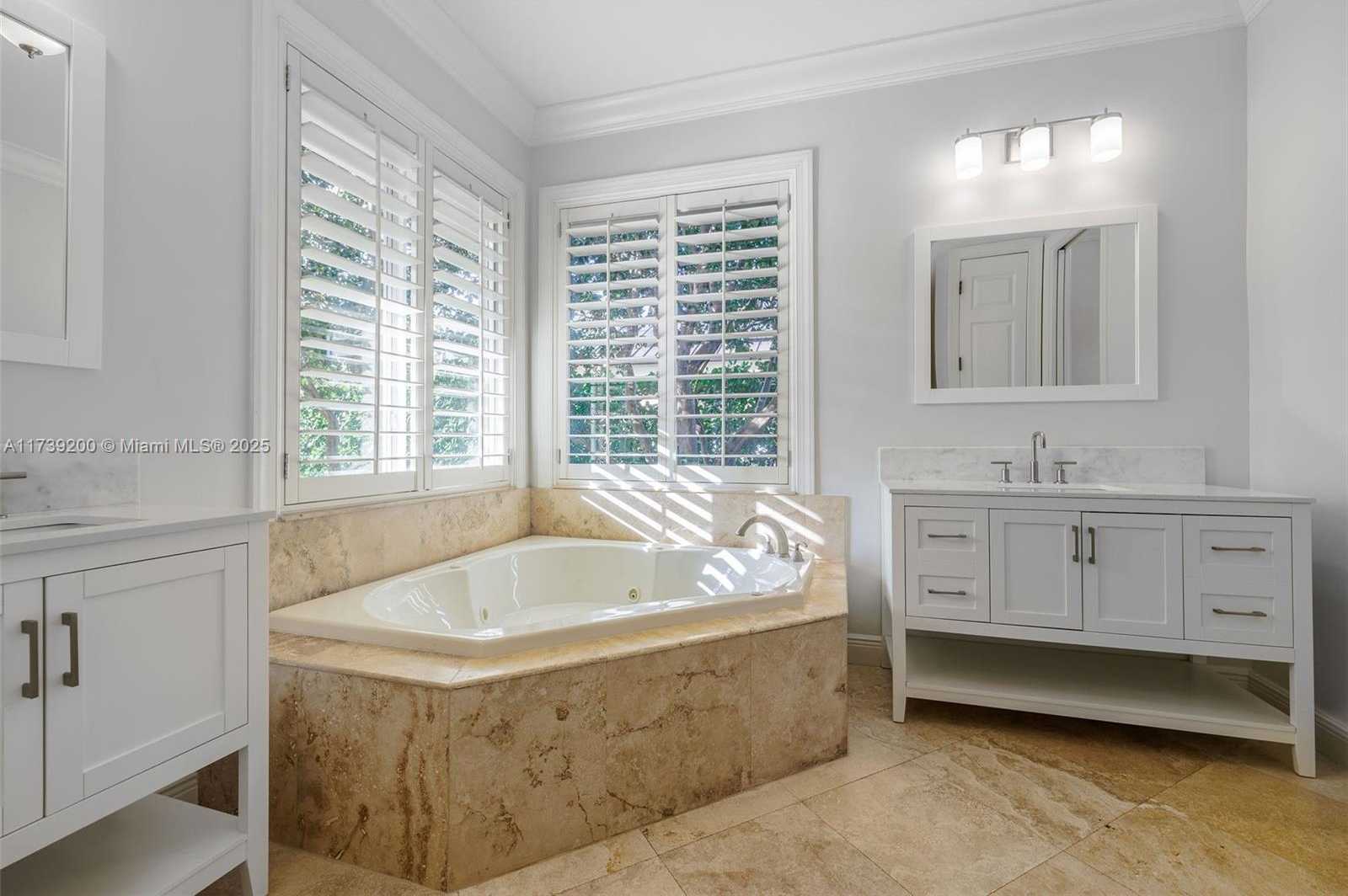 Small Image of 16721 SOUTH WEST 86TH CT, Palmetto Bay Number 14