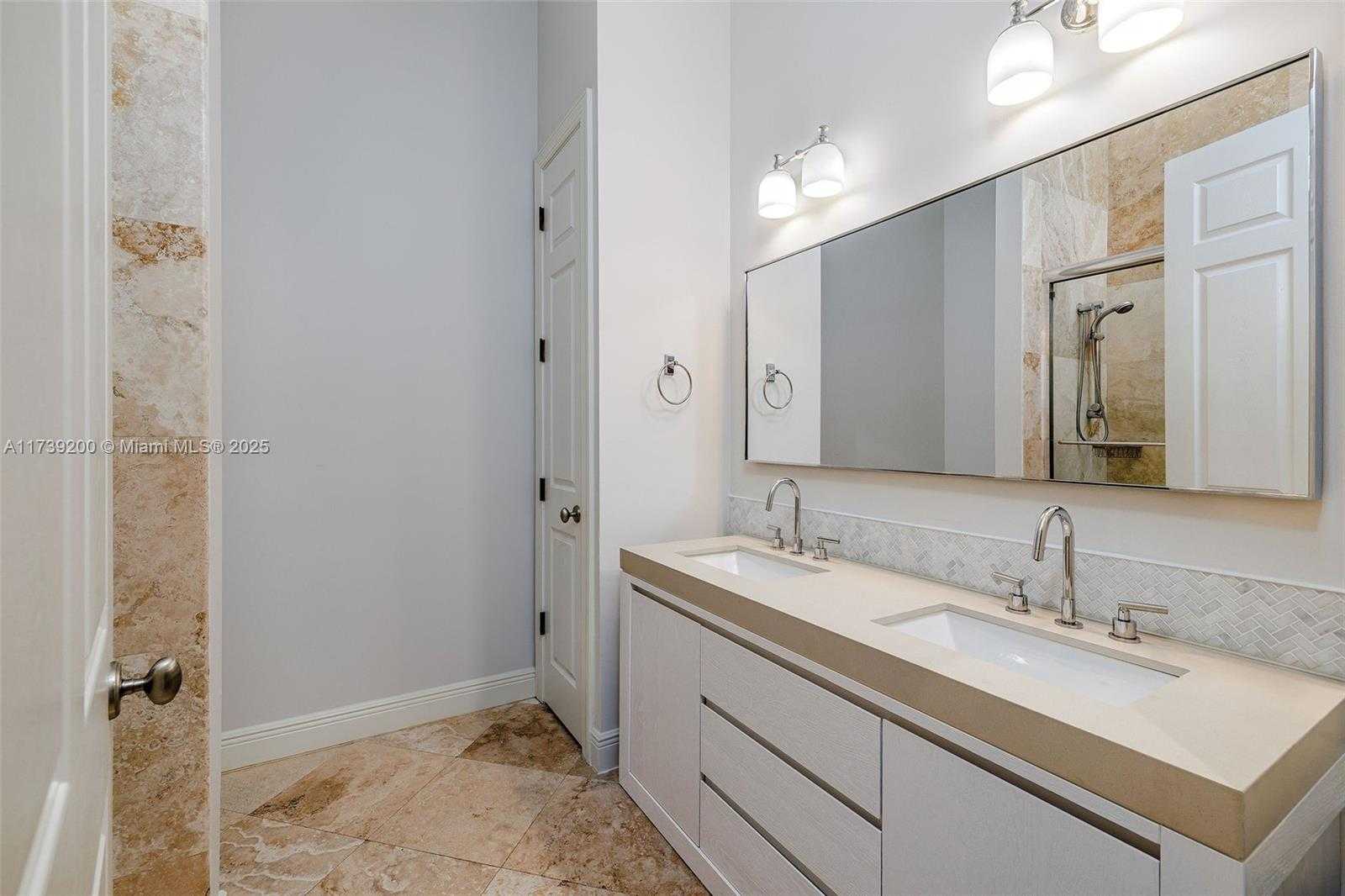 Small Image of 16721 SOUTH WEST 86TH CT, Palmetto Bay Number 19
