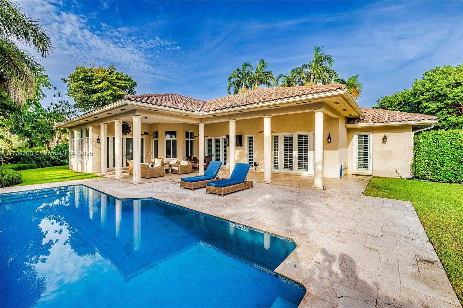 Small Image of 16721 SOUTH WEST 86TH CT, Palmetto Bay Number 3