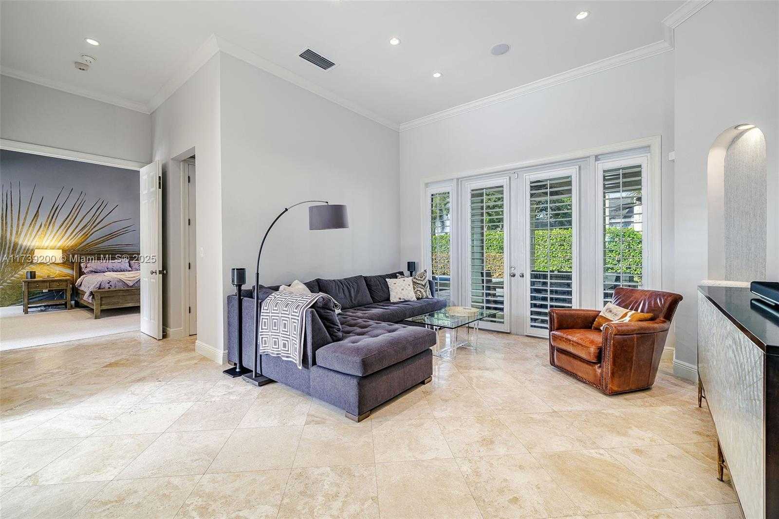 Small Image of 16721 SOUTH WEST 86TH CT, Palmetto Bay Number 5