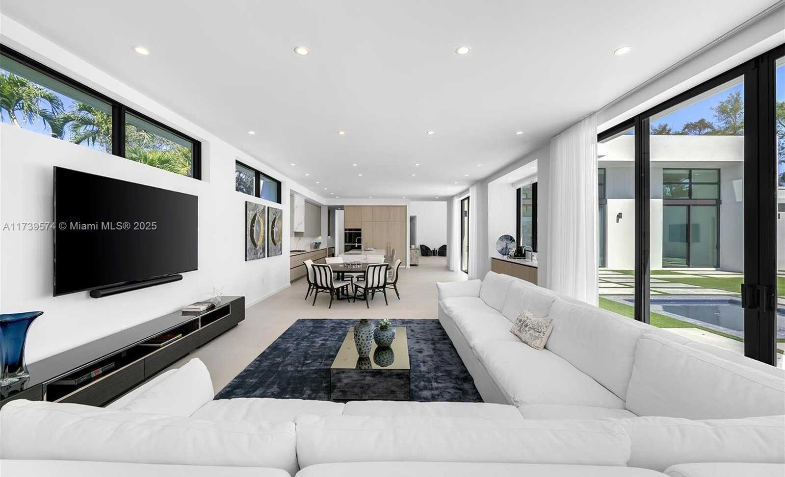 Small Image of 6830 SOUTH WEST 104TH ST, Pinecrest Number 13