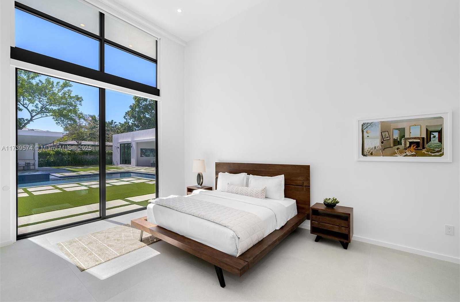 Small Image of 6830 SOUTH WEST 104TH ST, Pinecrest Number 23