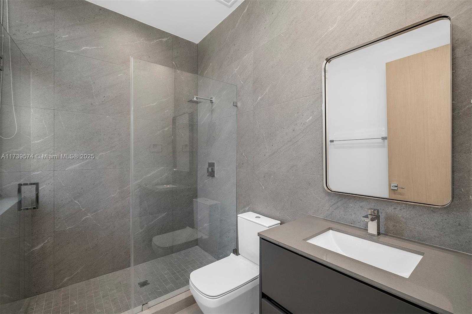 Small Image of 6830 SOUTH WEST 104TH ST, Pinecrest Number 28
