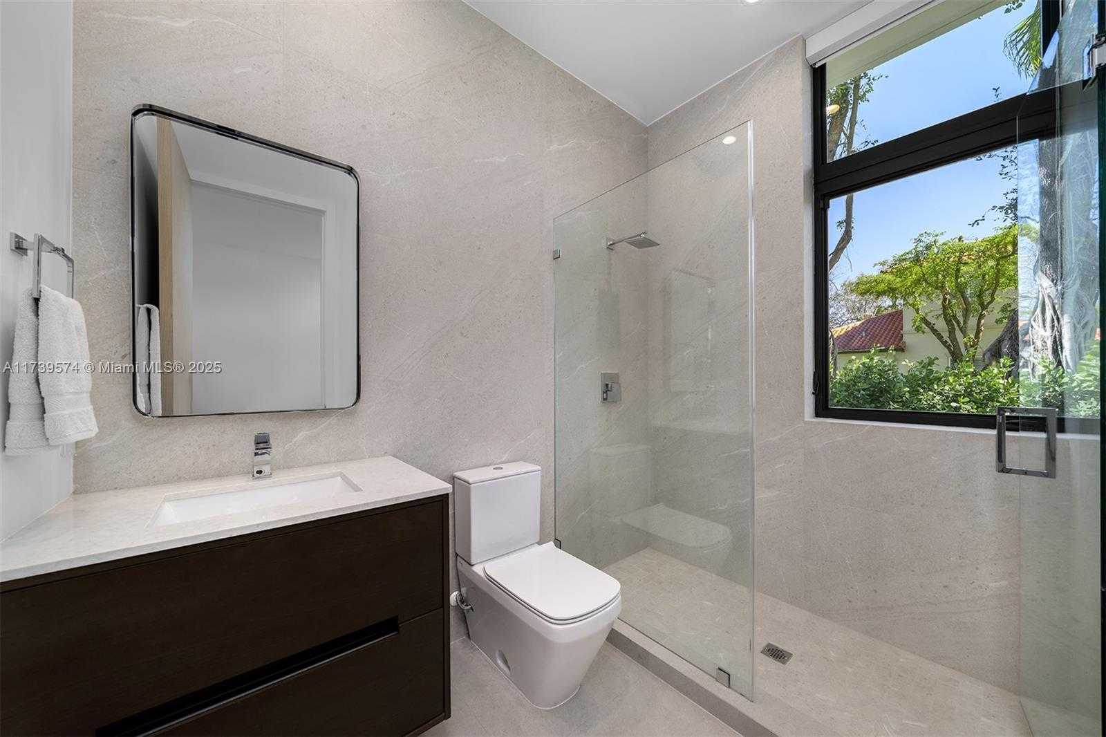 Small Image of 6830 SOUTH WEST 104TH ST, Pinecrest Number 30