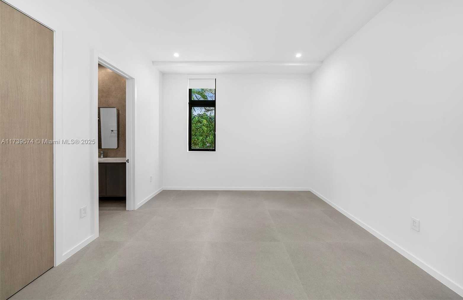 Small Image of 6830 SOUTH WEST 104TH ST, Pinecrest Number 31